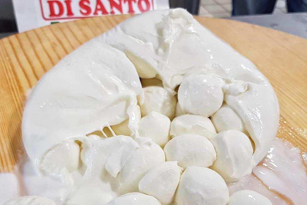 Caseificio Di Santo approda in Europa, la mozzarella di bufala dal nostro caseificio a casa tua spedizioni in 24/48 h